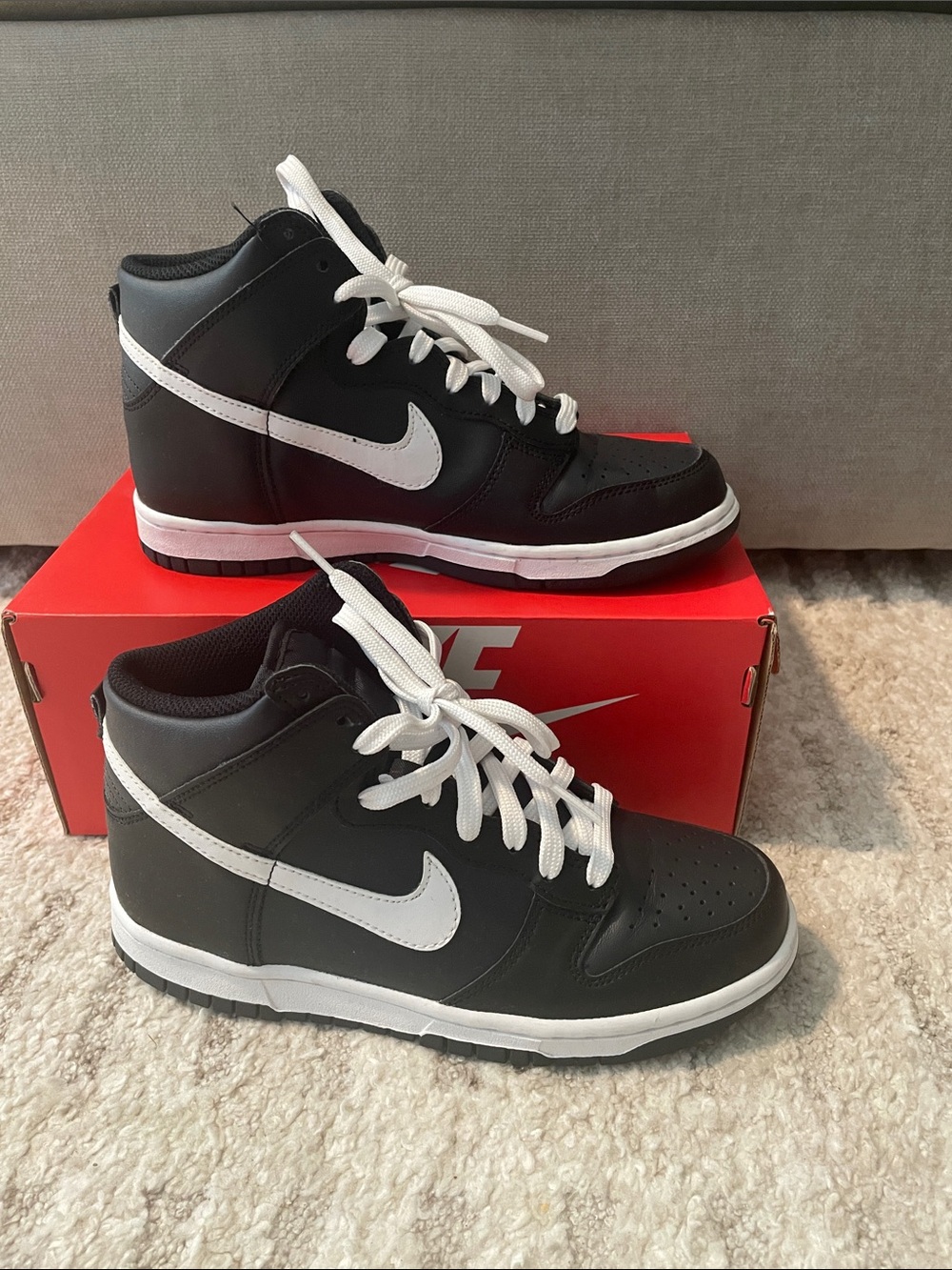 Nike Dunks-Kids Black and White High-Top